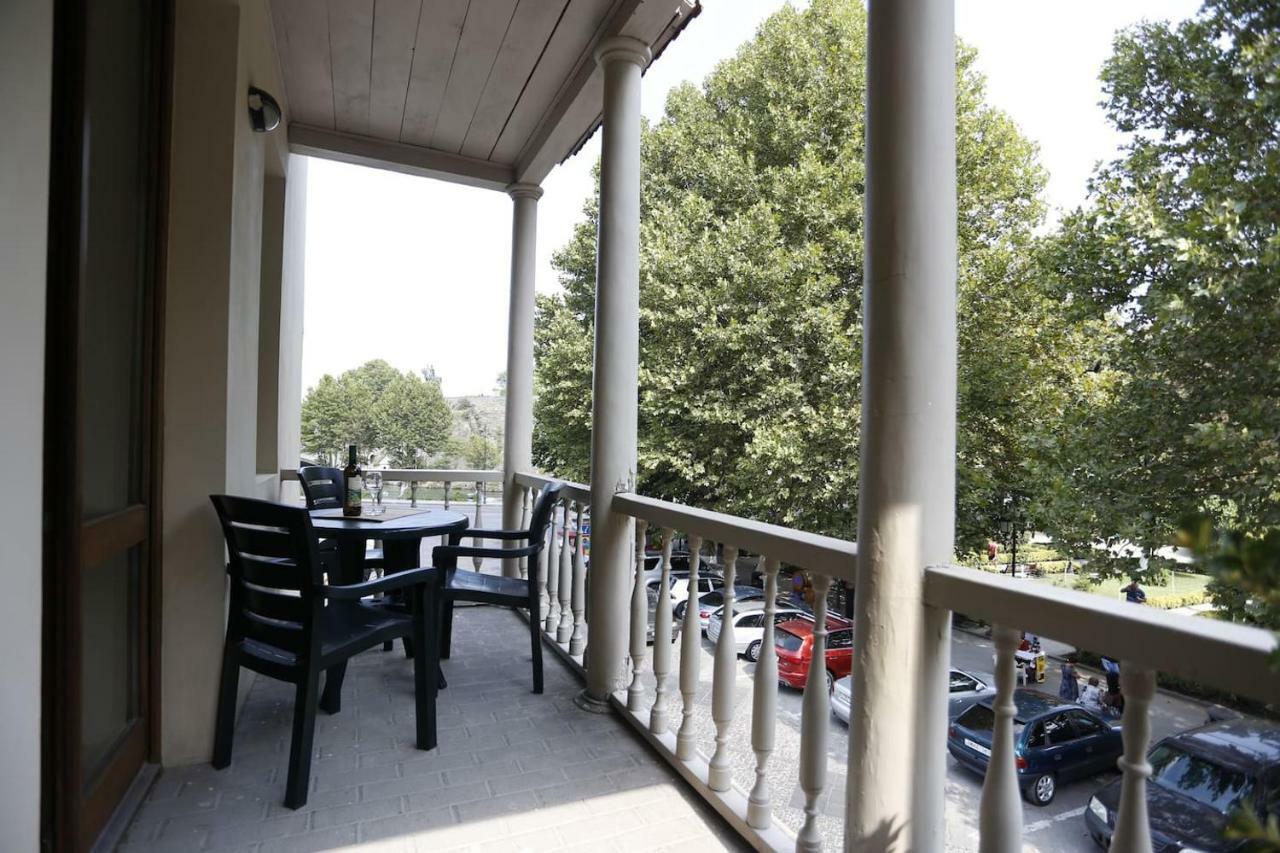 Proper Apartment - Duplex Home Tbiliszi Kültér fotó